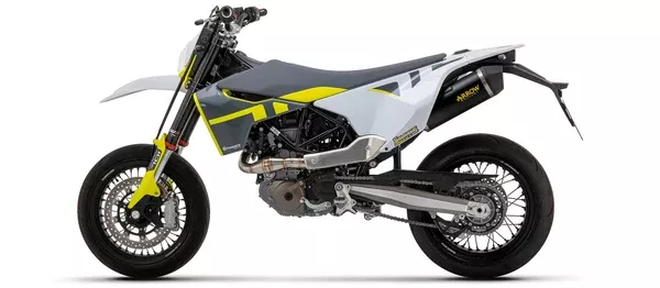 Arrow 72623AKN Race-Tech Aluminium Dark Slip On With Carbon End Cap