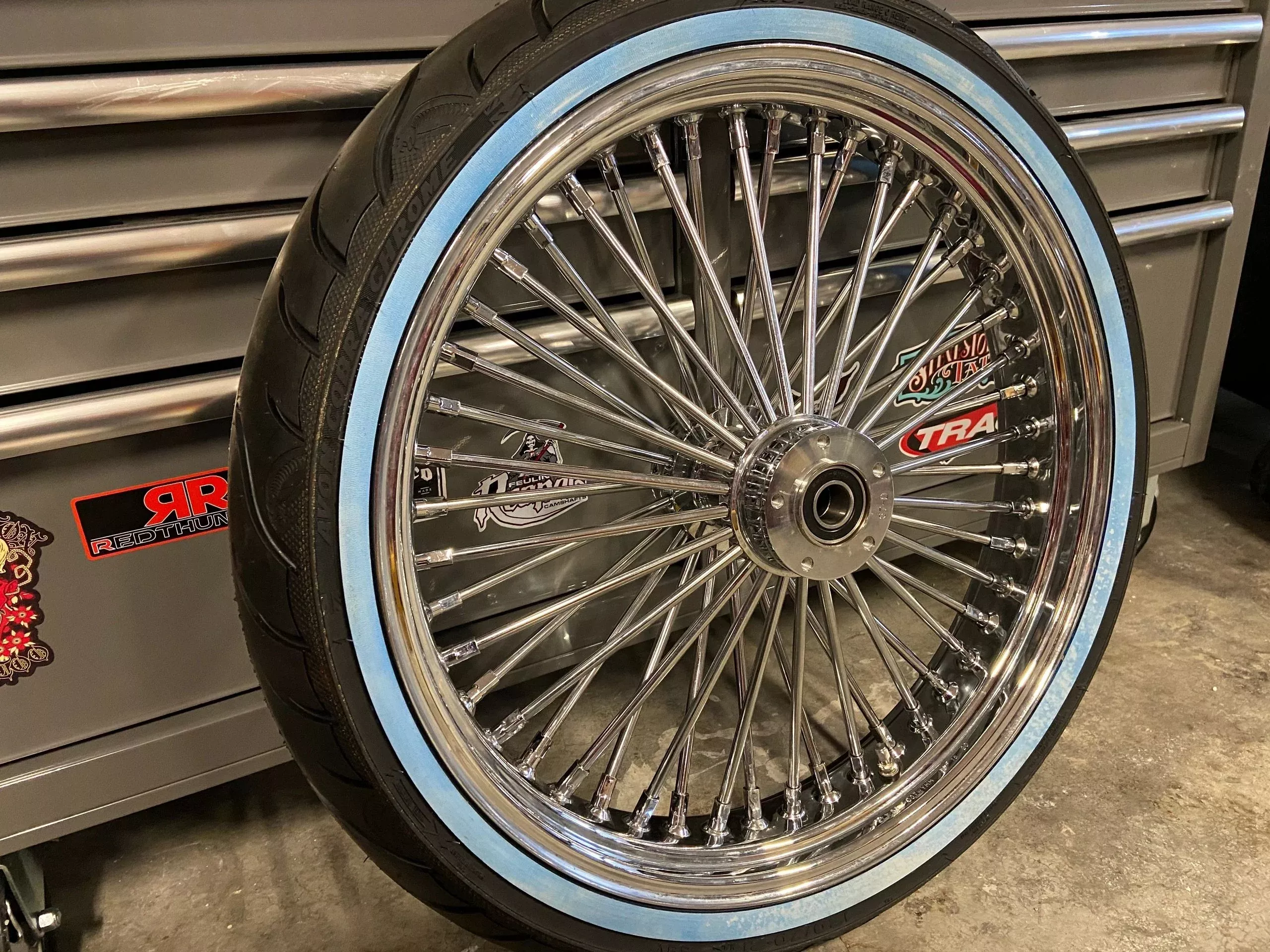 BIG SPOKE FRONT WHEEL/TIRE PACKAGE CHROME 21X3.5″ C/WWWW TIRE HARLEY BAGGER