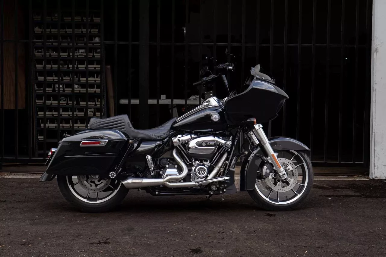 Cone Performance Exhaust 2 into 1 Sweeper for '17-Up Harley Davidson Touring Models (Select Finish)