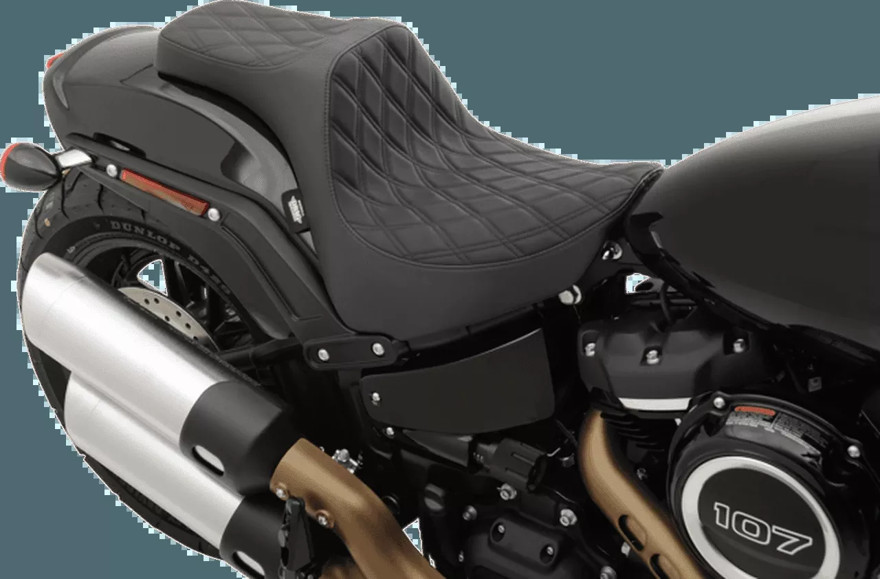 Drag Specialties Predator III Seat for '18-Up Harley Davidson Fat Bob Softail - Double Diamond, Silver Thread