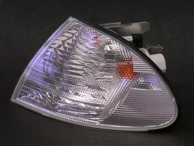 EiKO Automotive Lighting Turn Signal Light LLC852 fits 1999-2000 BMW 323i / 2001-2002 BMW 325i / 2001-2002 BMW 325xi / 1999-2000 BMW 328i / 2001-2002 BMW 330i / 2001-2002 BMW 330xi