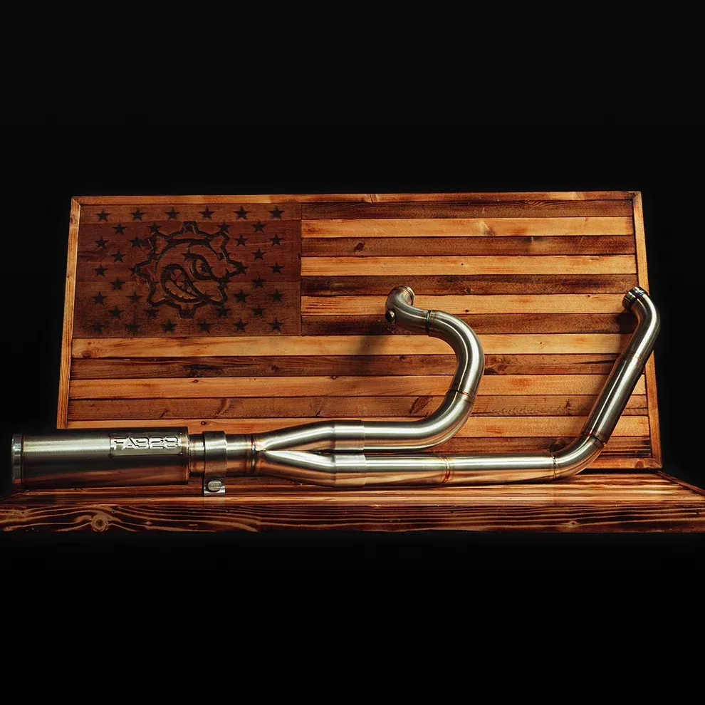 FAB28 INDUSTRIES STAINLESS 2:1 EXHAUST HARLEY DAVIDSON BAGGER 17-25