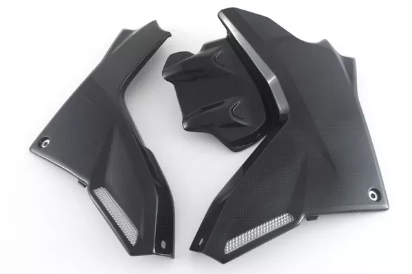 Fullsix Carbon Lower Side Fairing – Set