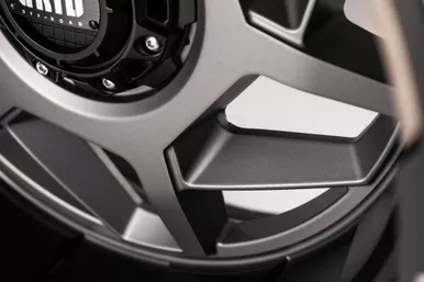 Grid Wheels GD1417090865A1525 17X9.0 8X165.1 15 125.5 Wheel