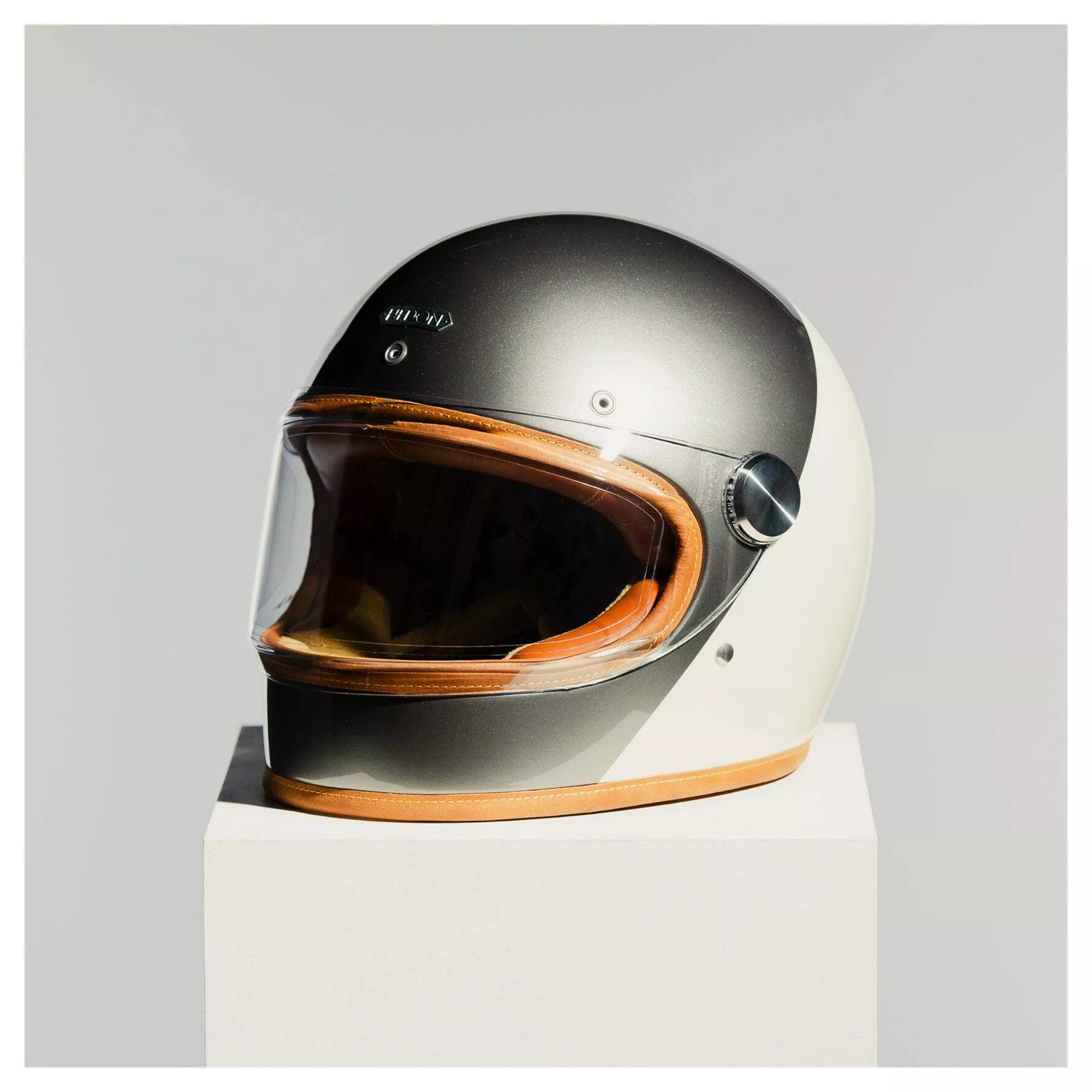 Hedon Heroine Racer 2.0 Camelot Helmet