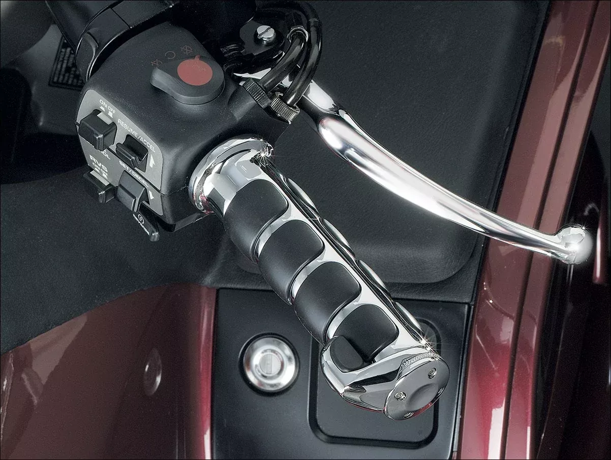 Kuryakyn Chrome ISO-Grips for Honda Goldwing and F6B Models