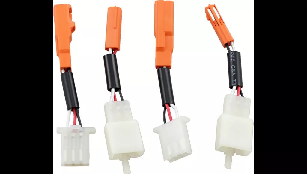Kuryakyn Front Turn Signal Adapter Plug