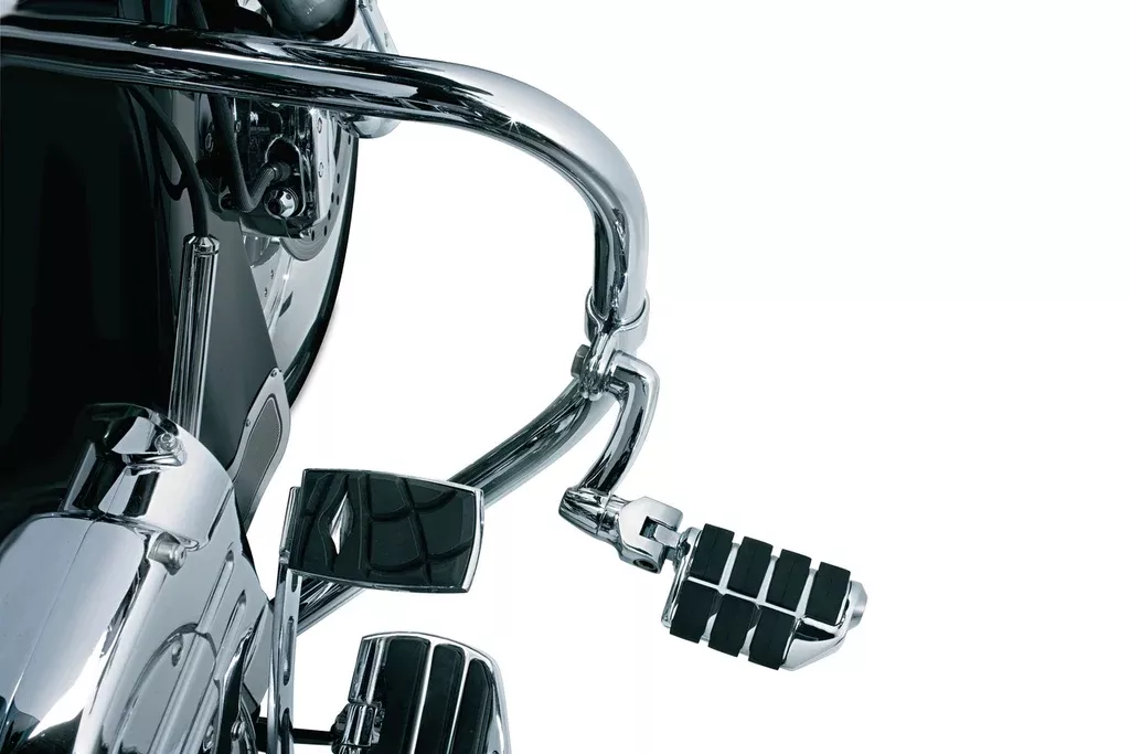 Kuryakyn Longhorn Offset Highway Pegs with Dually & 1.25 Magnum Quick Clamp – Chrome – 4575