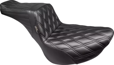 Le Pera Tail Whip Seats 17+ Softail