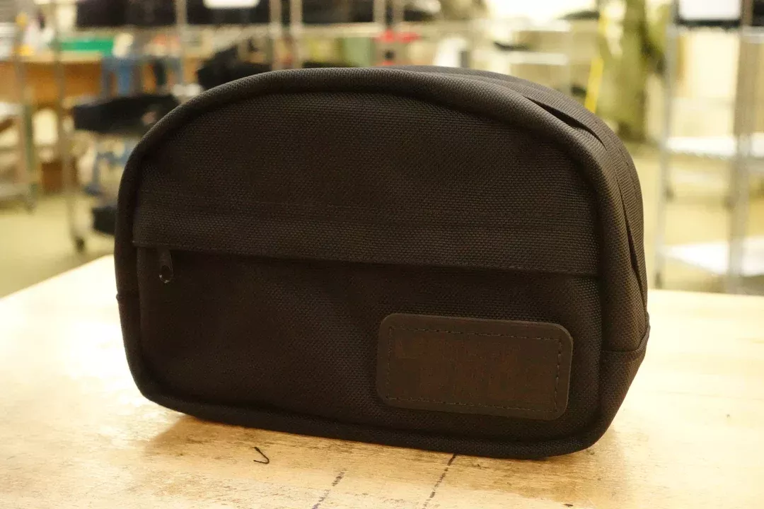 LEATHER PRO UNIVERSAL UTILITY BAG