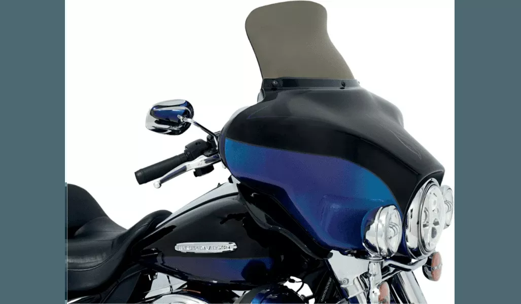 Memphis Shades 9 inch Spoiler Windshield for '93-13 Harley Davidson FLH - Smoke