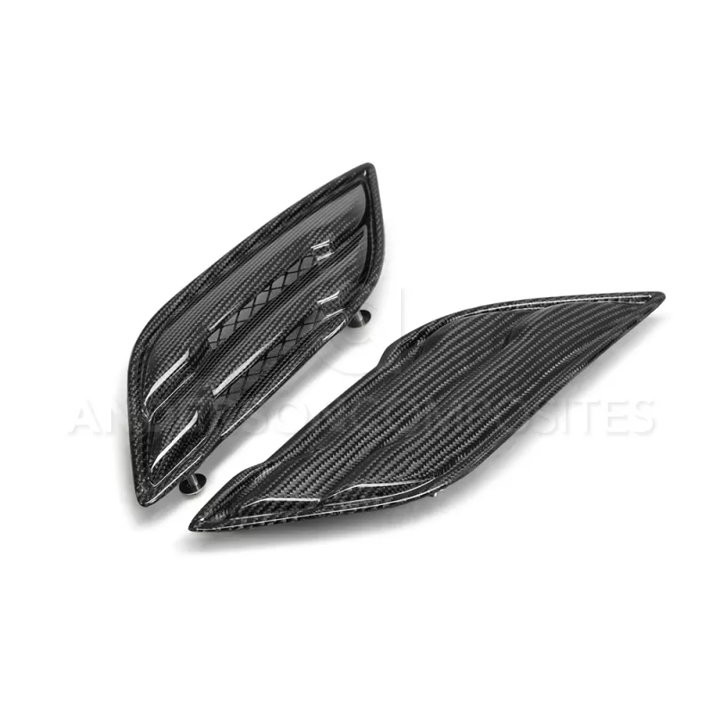 AND Misc Carbon – Interior