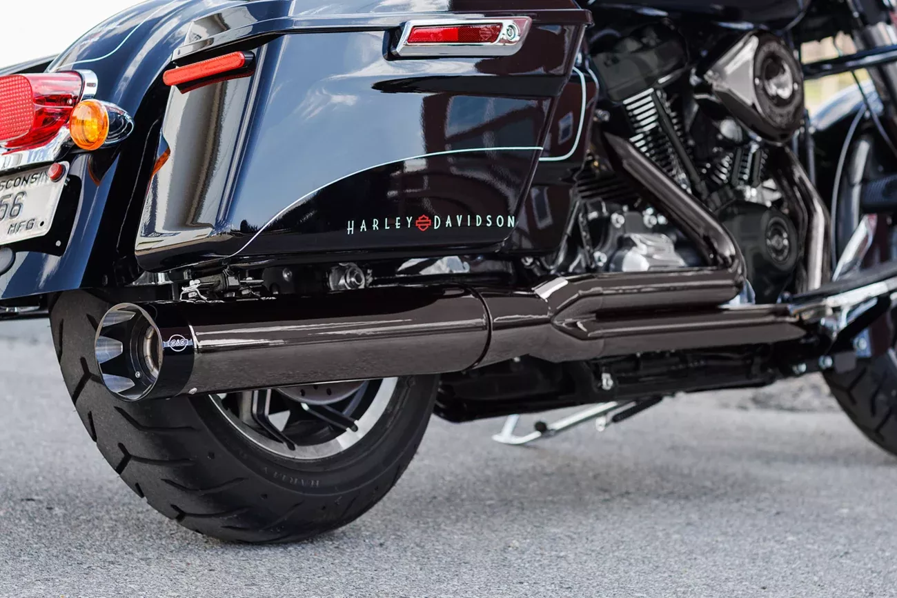 S&S Sidewinder Lava Chrome 2-1 Exhaust System for 2017-2026 Harley Touring M8
