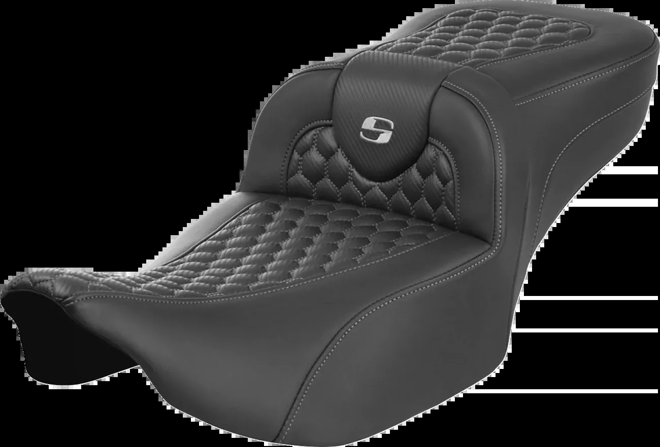 SADDLEMEN Roadsofa™ Extended Reach Seat for FLTR/FLHX ’23-’24 – Honeycomb Silver Stitch | Part 823-07-19005