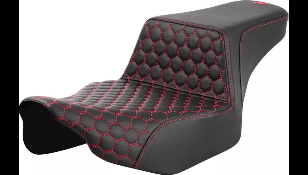 Saddlemen Step-Up Seat – Extended Reach – Front Honeycomb – Red Stitch – 23-24 Street Glide and Road Glide – 823-07-17804