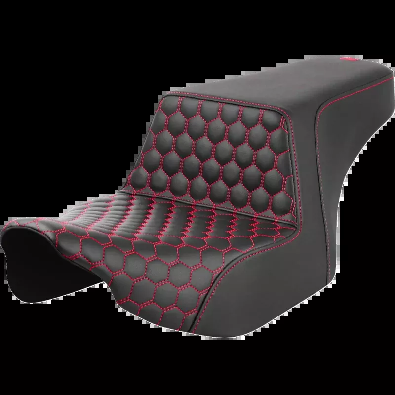 SADDLEMEN STEP UP SEAT RED H/C 24-25 HARLEY DAVIDSON BAGGERS