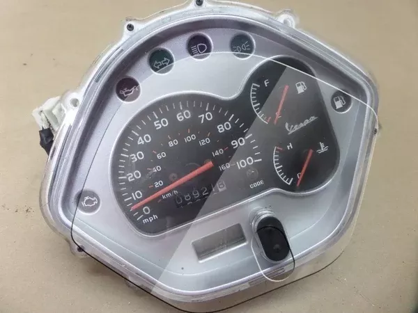 Shieldotron Vespa GTS 2014-2016 Instrument Cluster Protector