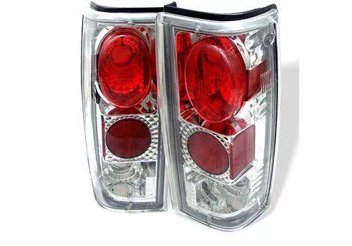 Spyder Auto Chevy S10/S10 Blazer 82-93 Altezza Tail Lights Chrome
