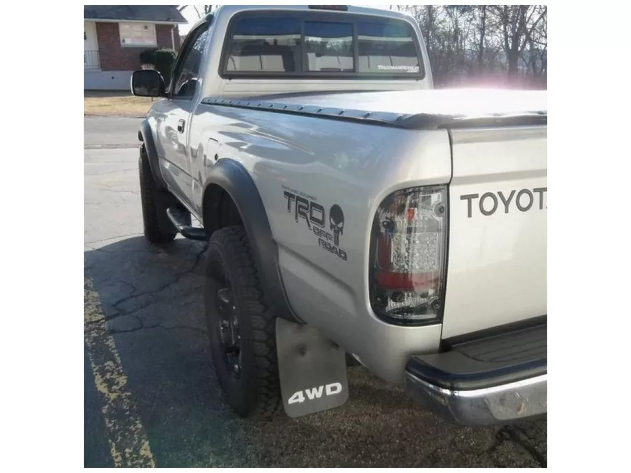 Spyder Toyota Tacoma 01-04 LED Tail Lights – Smoke (SKU #5007889)