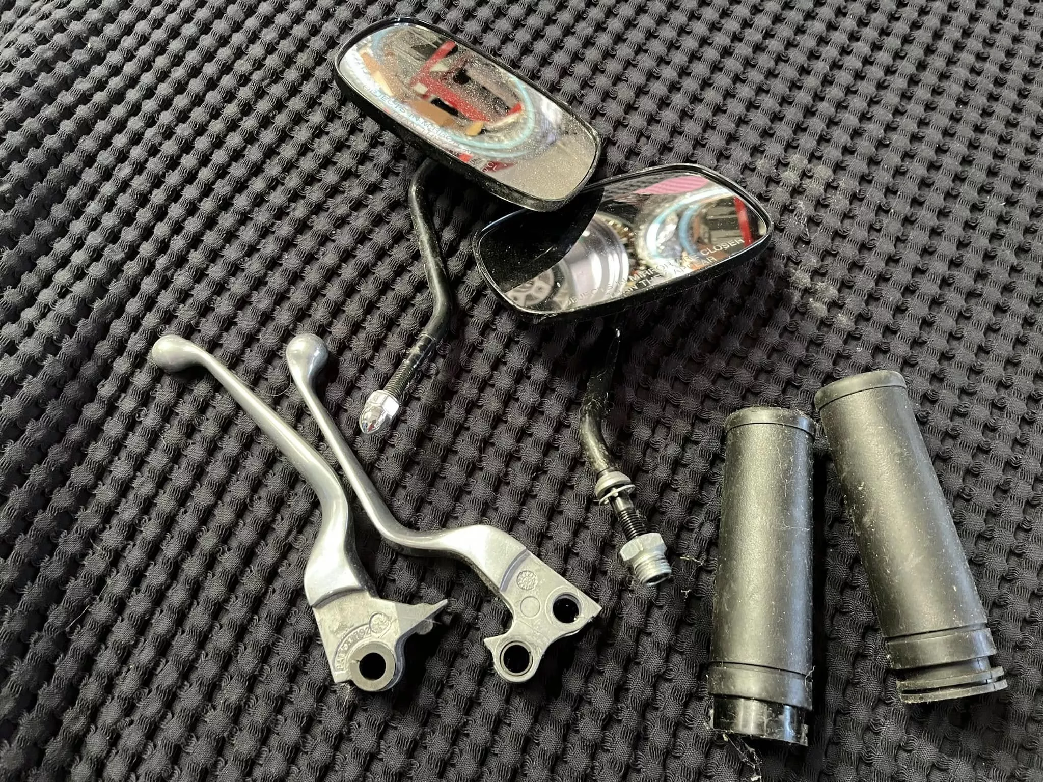 USED HARLEY DYNA OEM HAND CONTROL PARTS 96-03